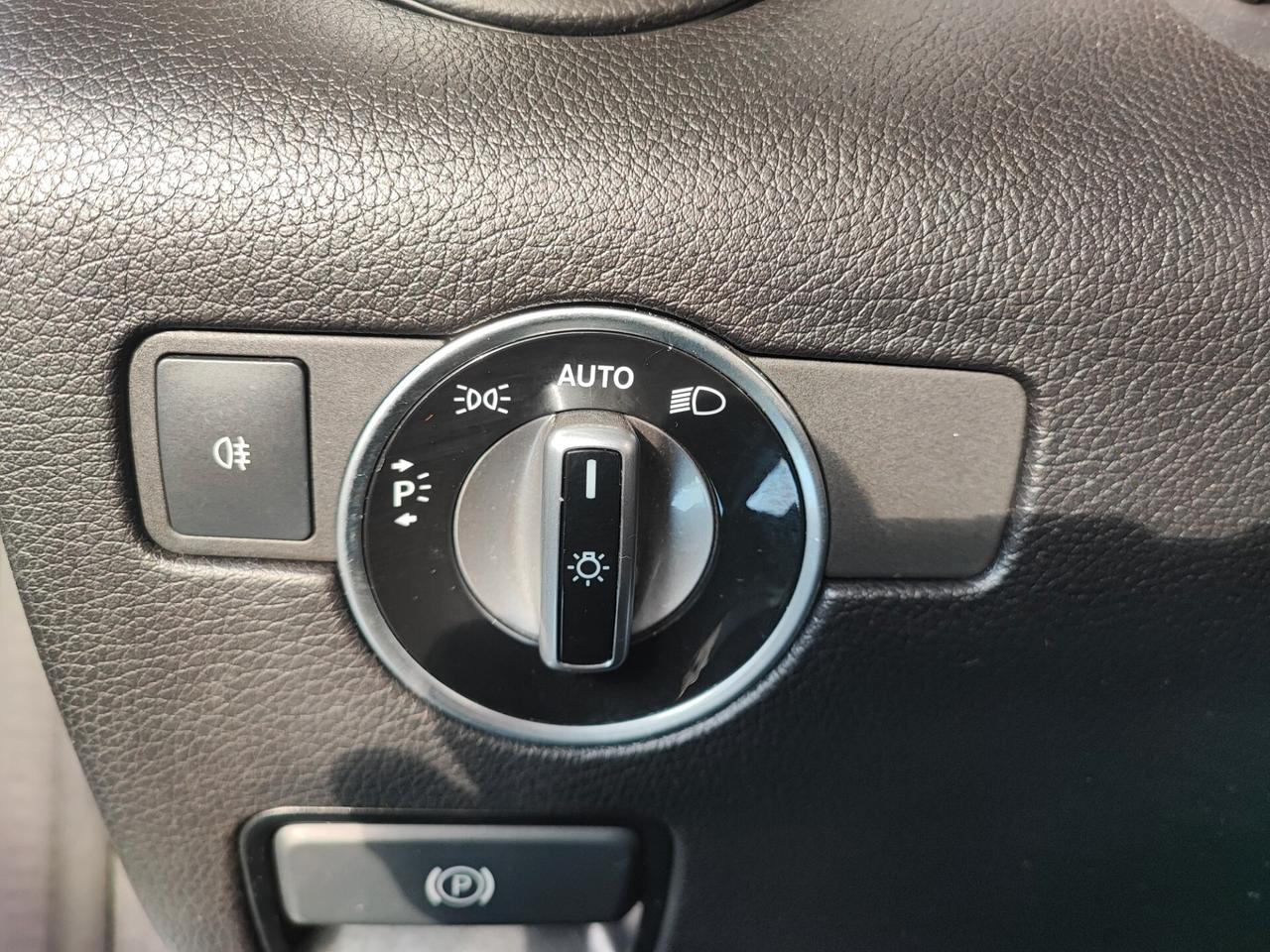 Mercedes-benz SLC 250 250d PREMIUM AMG