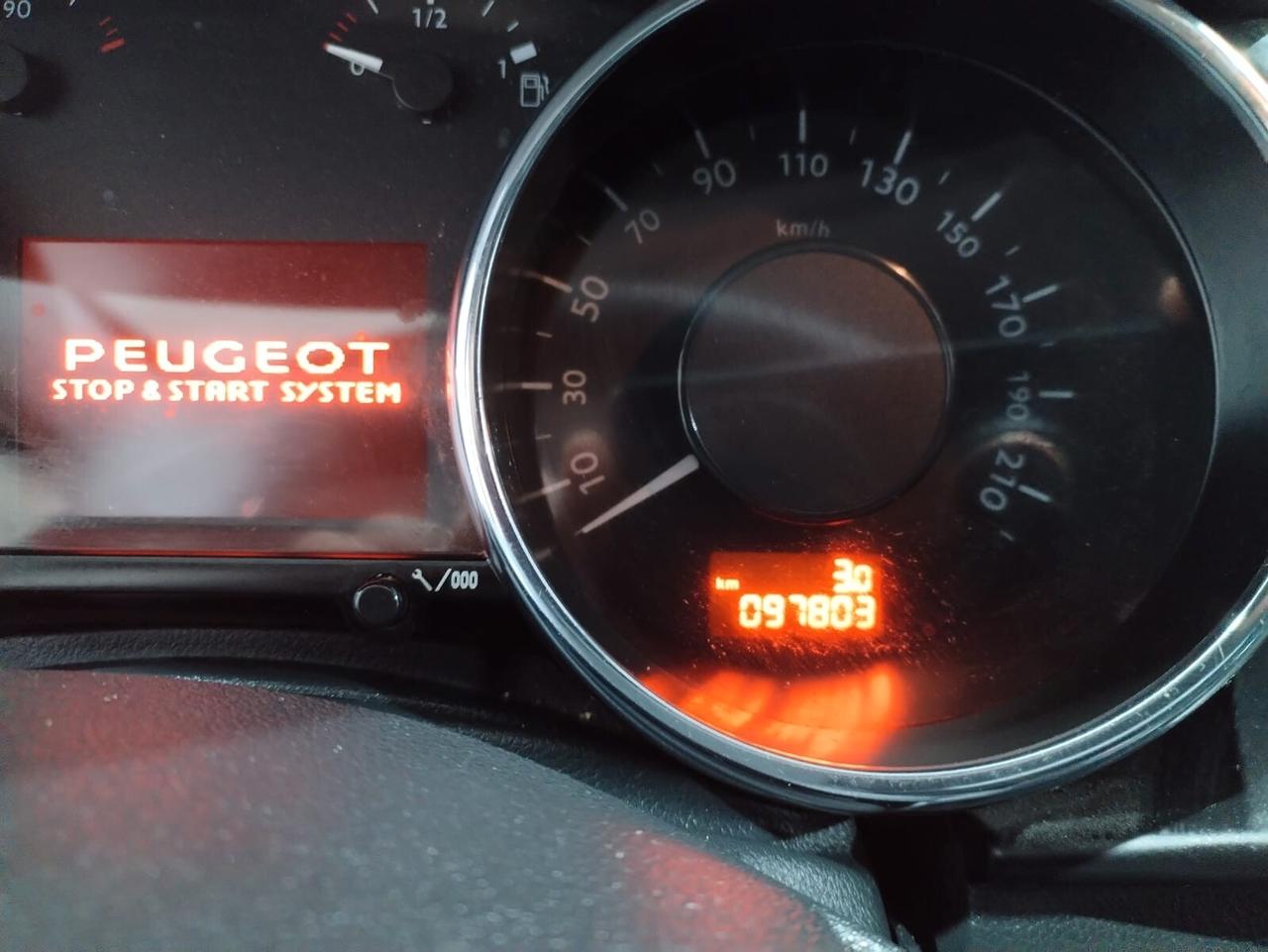 Peugeot 3008 BlueHDi 120 EAT6 S&S Allure