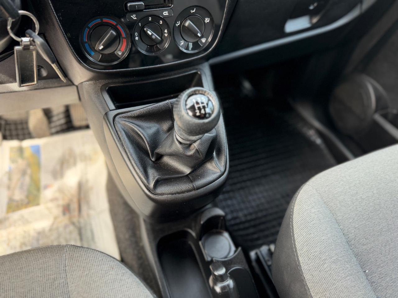 Fiat Qubo 1.4 8V 77 CV Lounge Natural Power