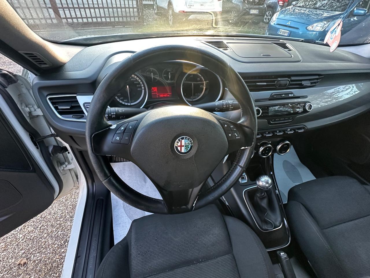 Alfa Romeo Giulietta 2.0 JTDm-2 140 CV Distinctive