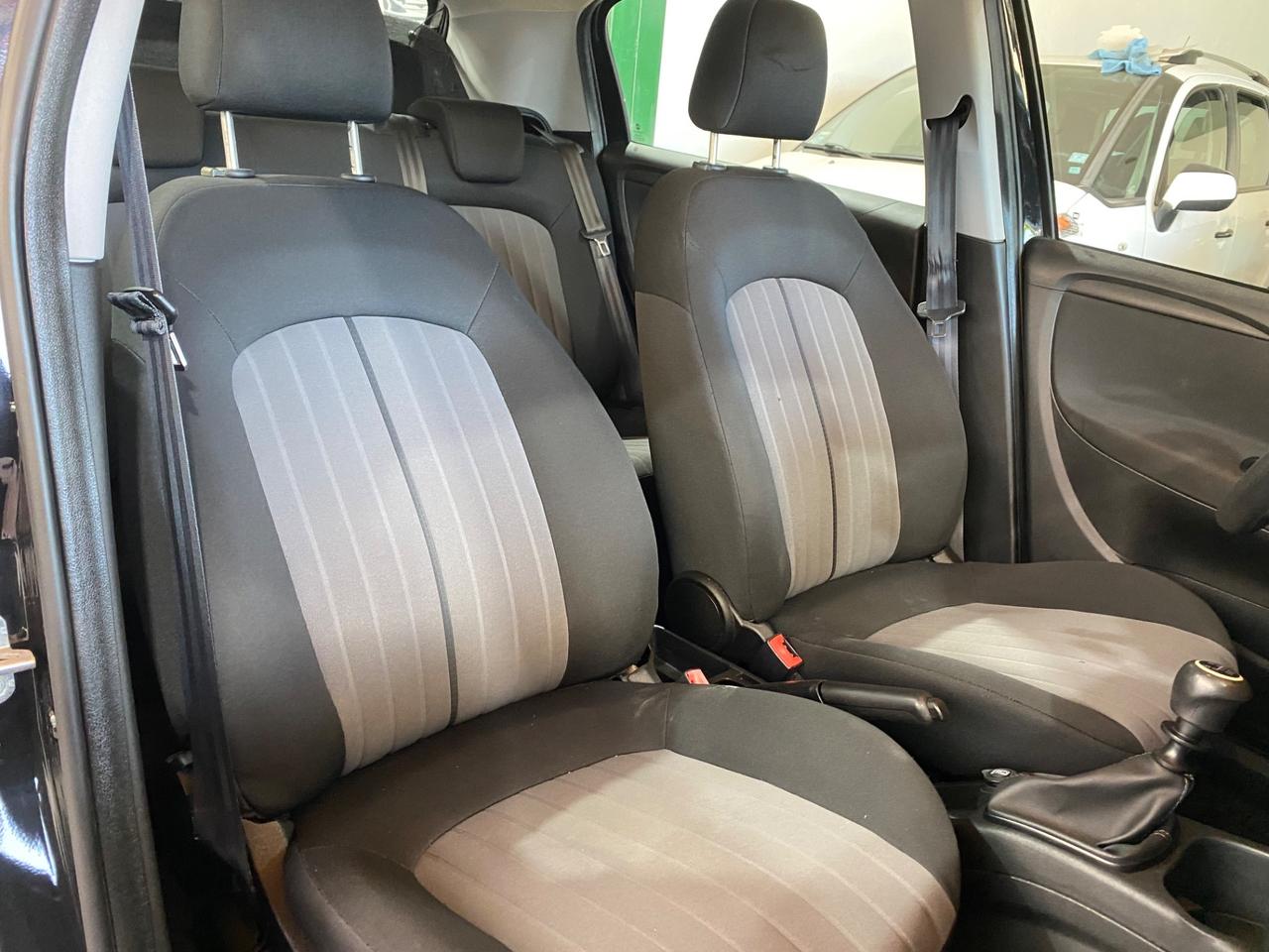 Fiat Punto 1.4 8V 5 porte Natural Power Street