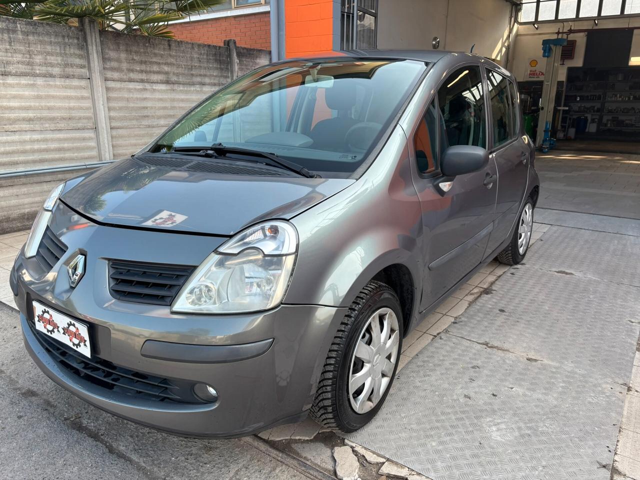 Renault Modus 1.2 16V Saint Tropez