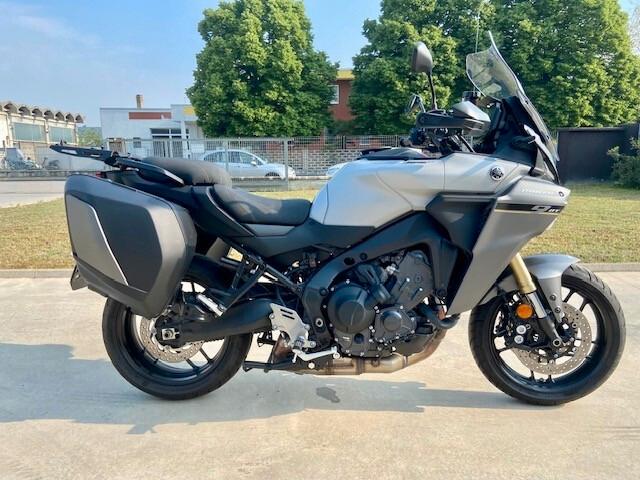 Yamaha Tracer 9 GT - Y-AMT -2025 KM 1.600 GARANZIA 06-2032