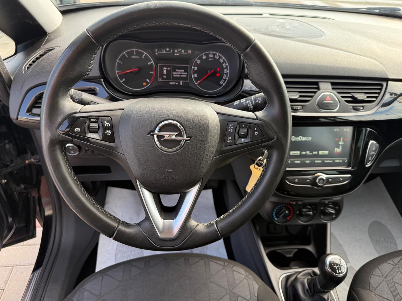 Opel Corsa 1.2 5 porte Black Edition NEOPATENTATI