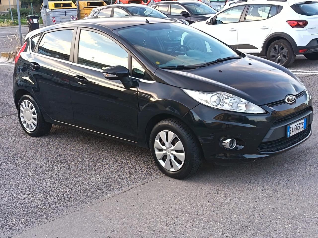 Ford Fiesta 2010 1.4 5 porte Bz.- GPL Titanium NEOPATENTATI LEGGI BENE