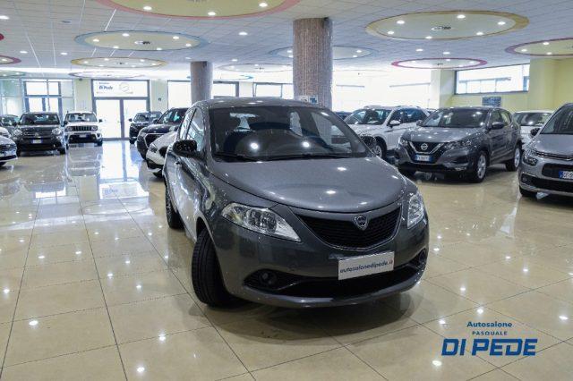 LANCIA Ypsilon 1.2 69 CV 5 porte Gold