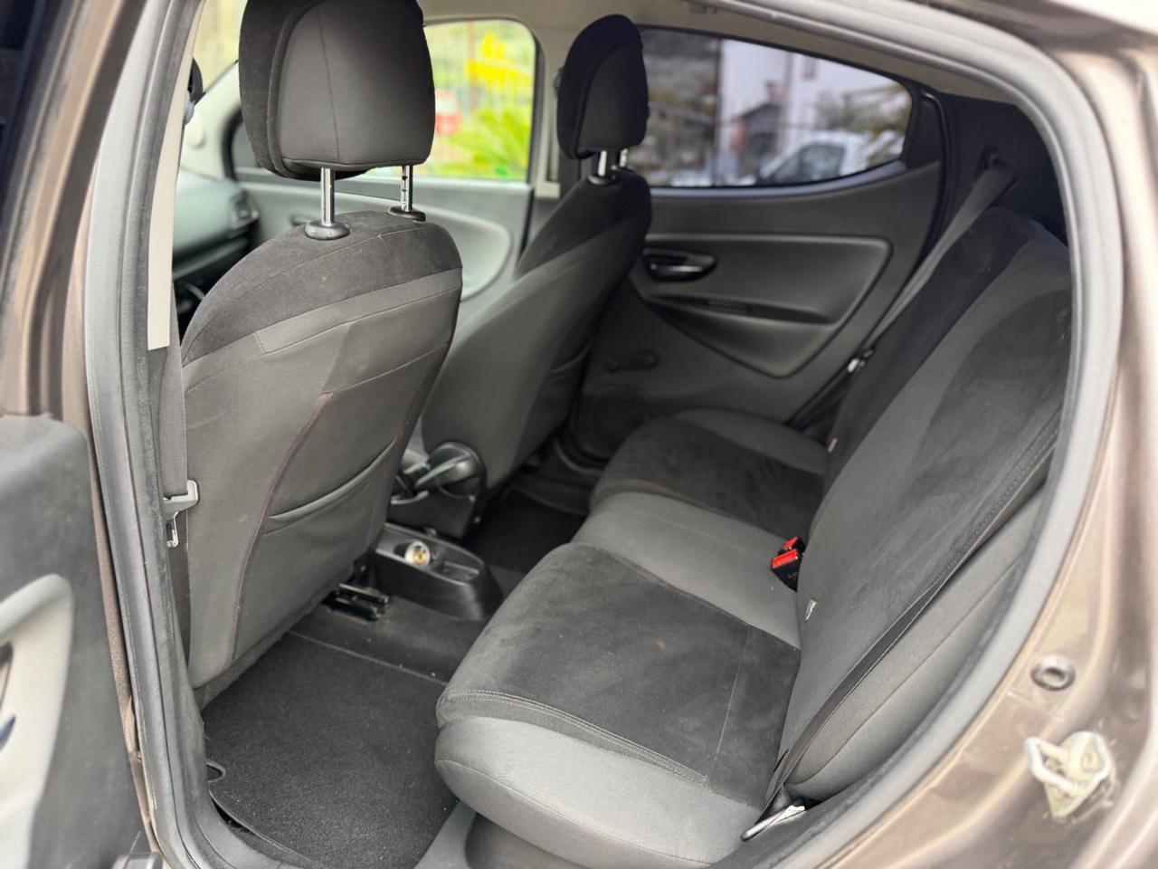 Lancia Ypsilon 1.2 69 CV 5 porte GPL Ecochic Gold