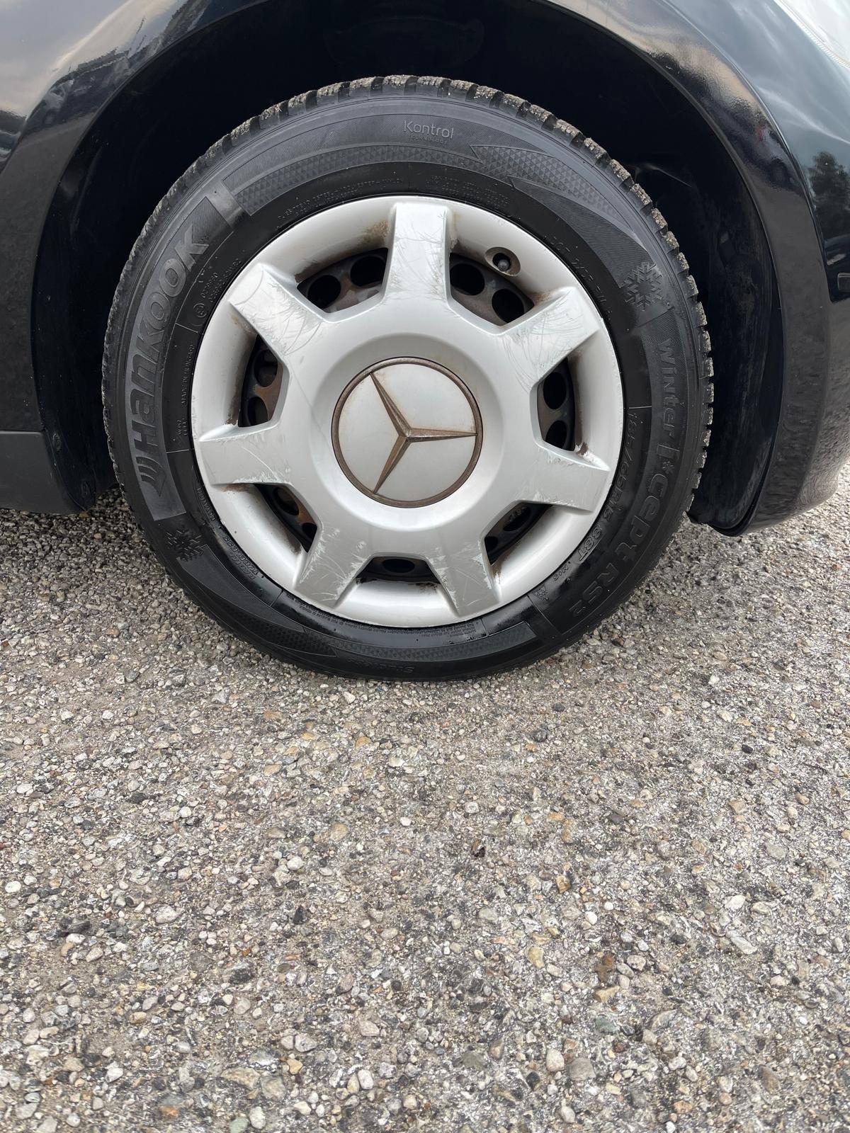 Mercedes A 180 - NEOPATENTATI