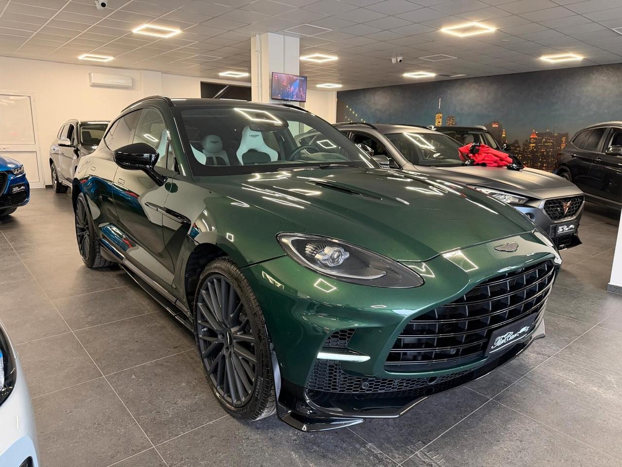 ASTON MARTIN DBX707 4.0 V8 707CV TETTO PELLE NAVI CAM360° ANNO 2024