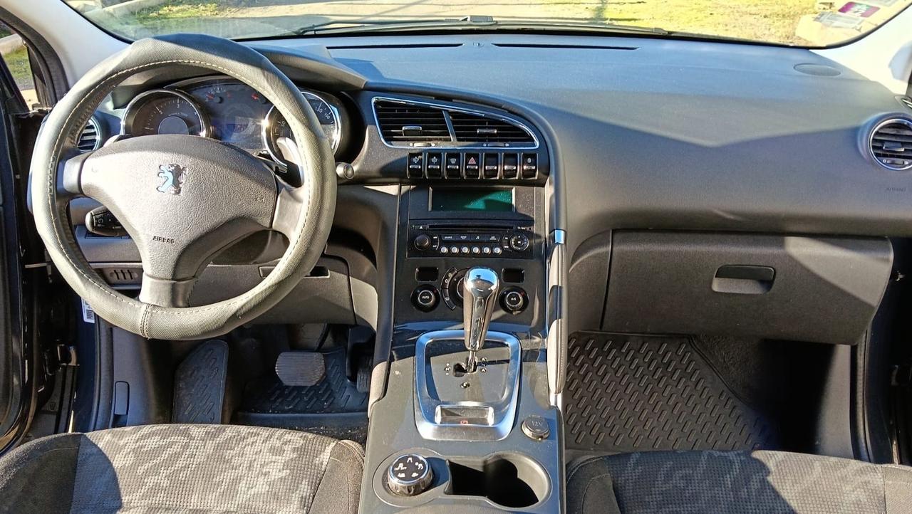 Peugeot 3008 1.6 HDi 112CV cambio robotizzato Tecno