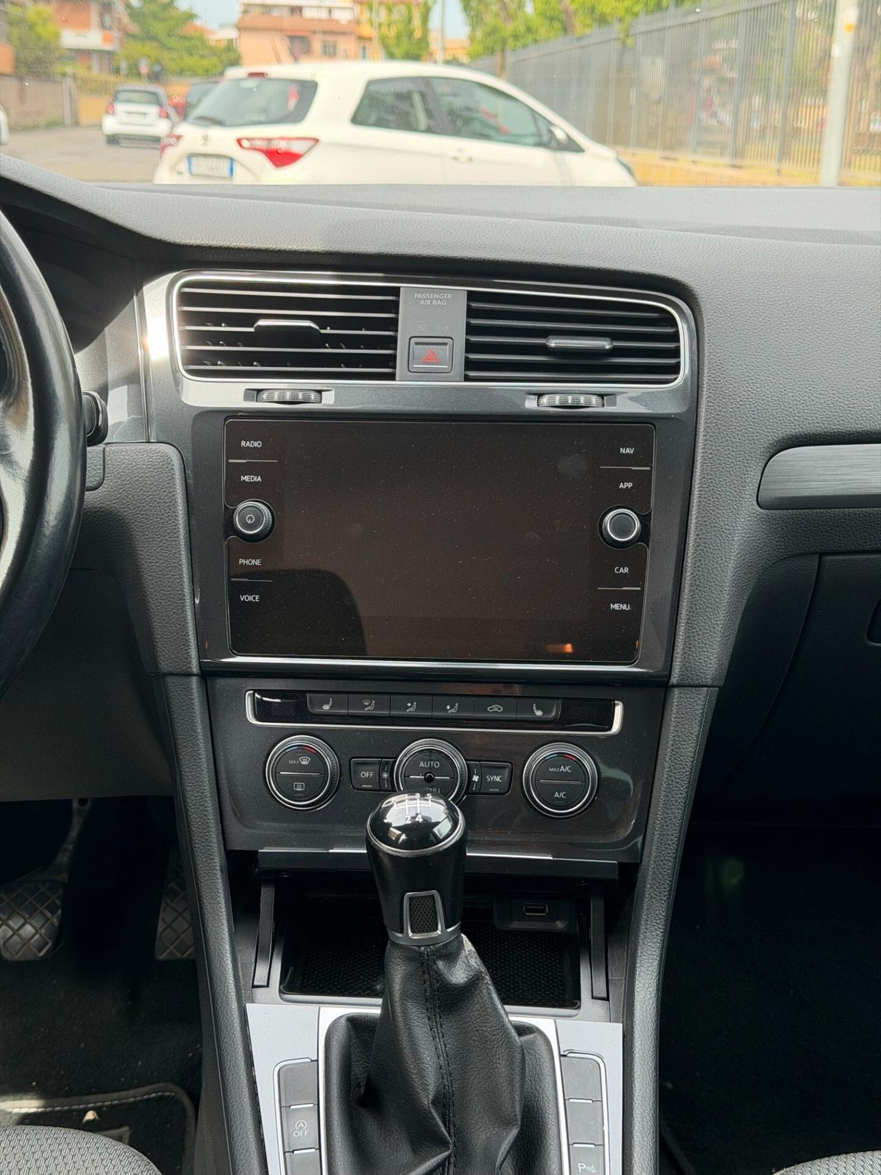 Volkswagen Golf 1.6 TDI 115 CV 5p. Business BlueMotion Technology