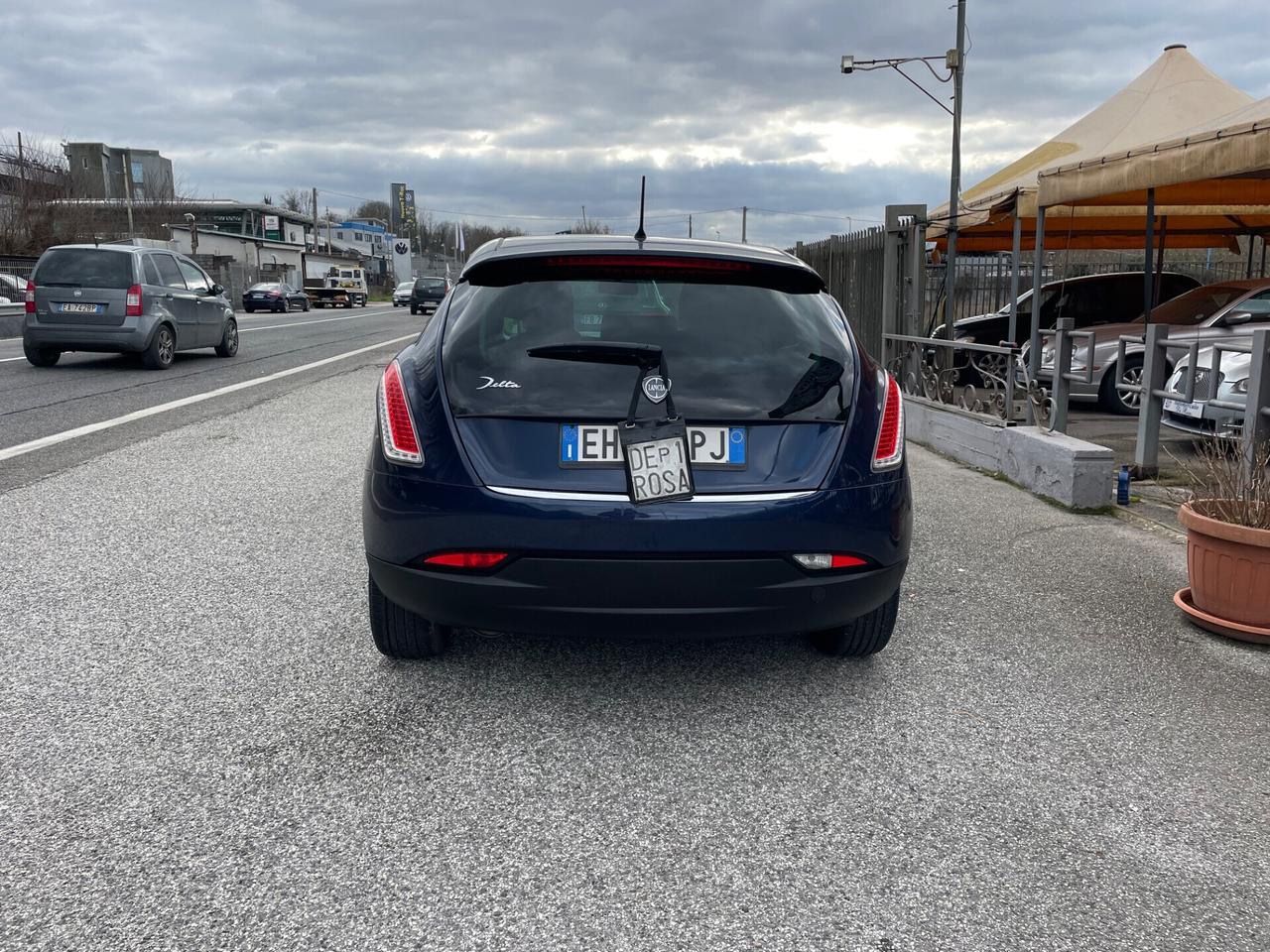 Lancia Delta 1.6 MJT DPF Silver