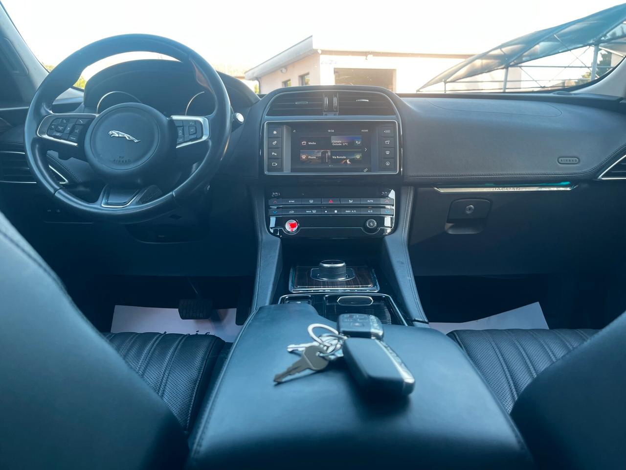 Jaguar F-Pace 2.0 D 240 CV AWD aut.