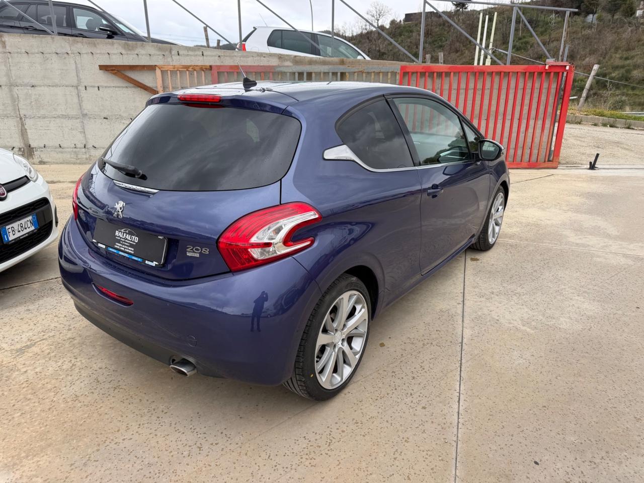 Peugeot 208 1.6 e-HDi 92 CV 3 porte Allure