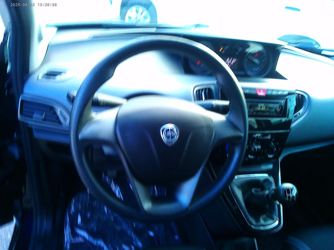 Lancia Ypsilon 1.2 69 CV 5 porte GPL Ecochic Silver