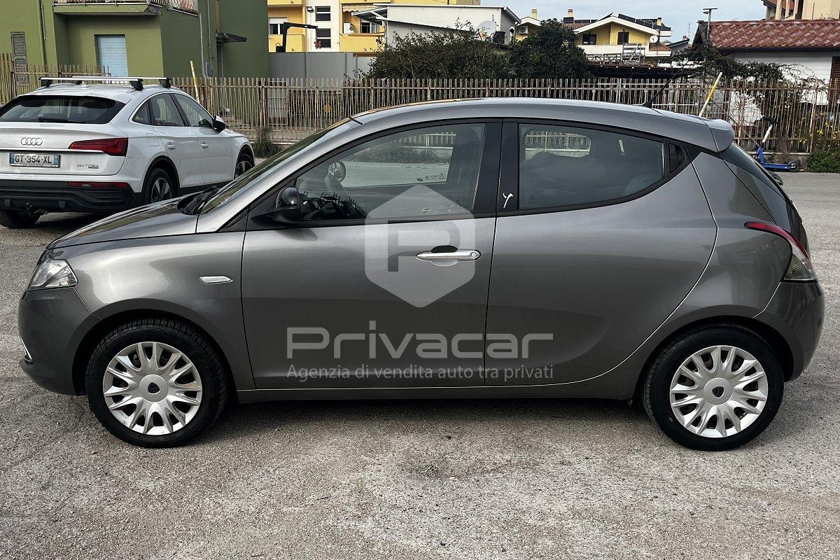 LANCIA Ypsilon 1.2 69 CV 5 porte Gold