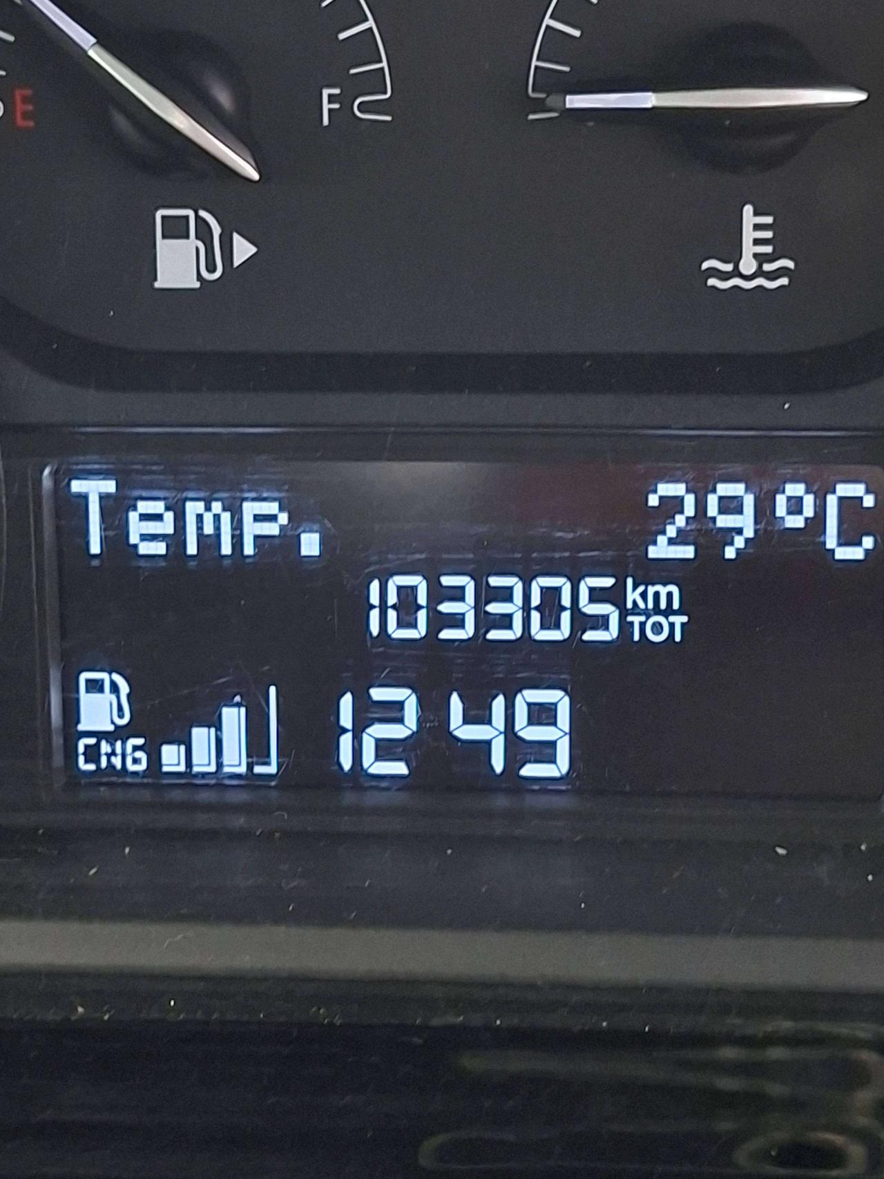 Lancia Ypsilon 0.9 t.air ecochic metano 85 CV