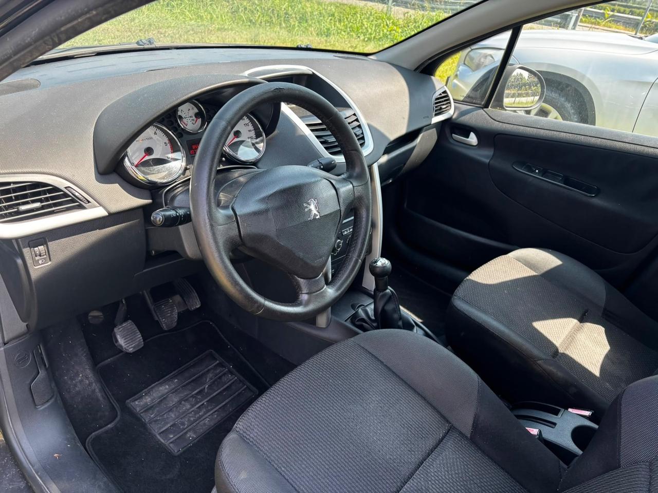 Peugeot 207 1.4 HDi 70CV 5p. Energie IDONEA PER NEOPATENTATI PERMUTABILE