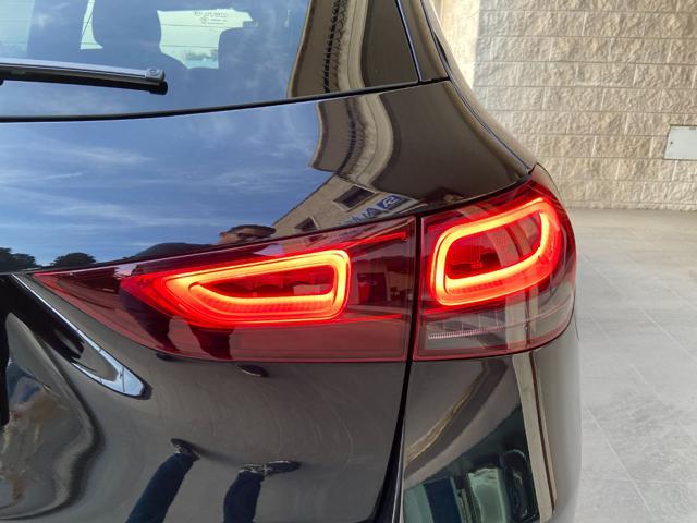 MERCEDES-BENZ GLA 200 d Automatic Sport Plus-LUCI AMBIENTE MULTICOLORE