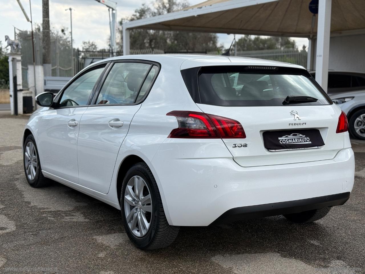 PEUGEOT 308 BlueHDi 130 S&S Business