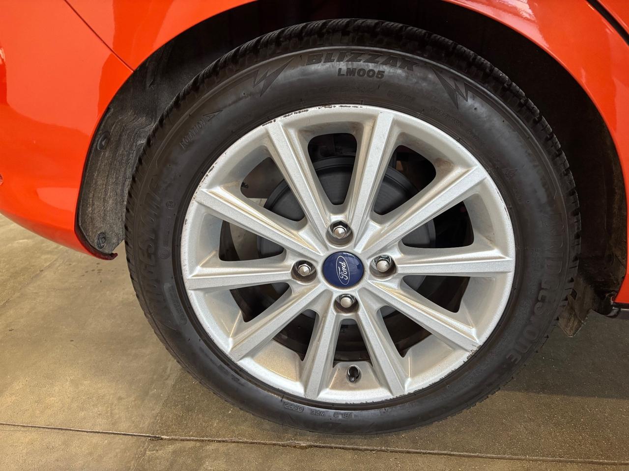 Ford B-Max 1.4 BENZ/GPL 2035 Titanium |OK NEOPATENTATI|