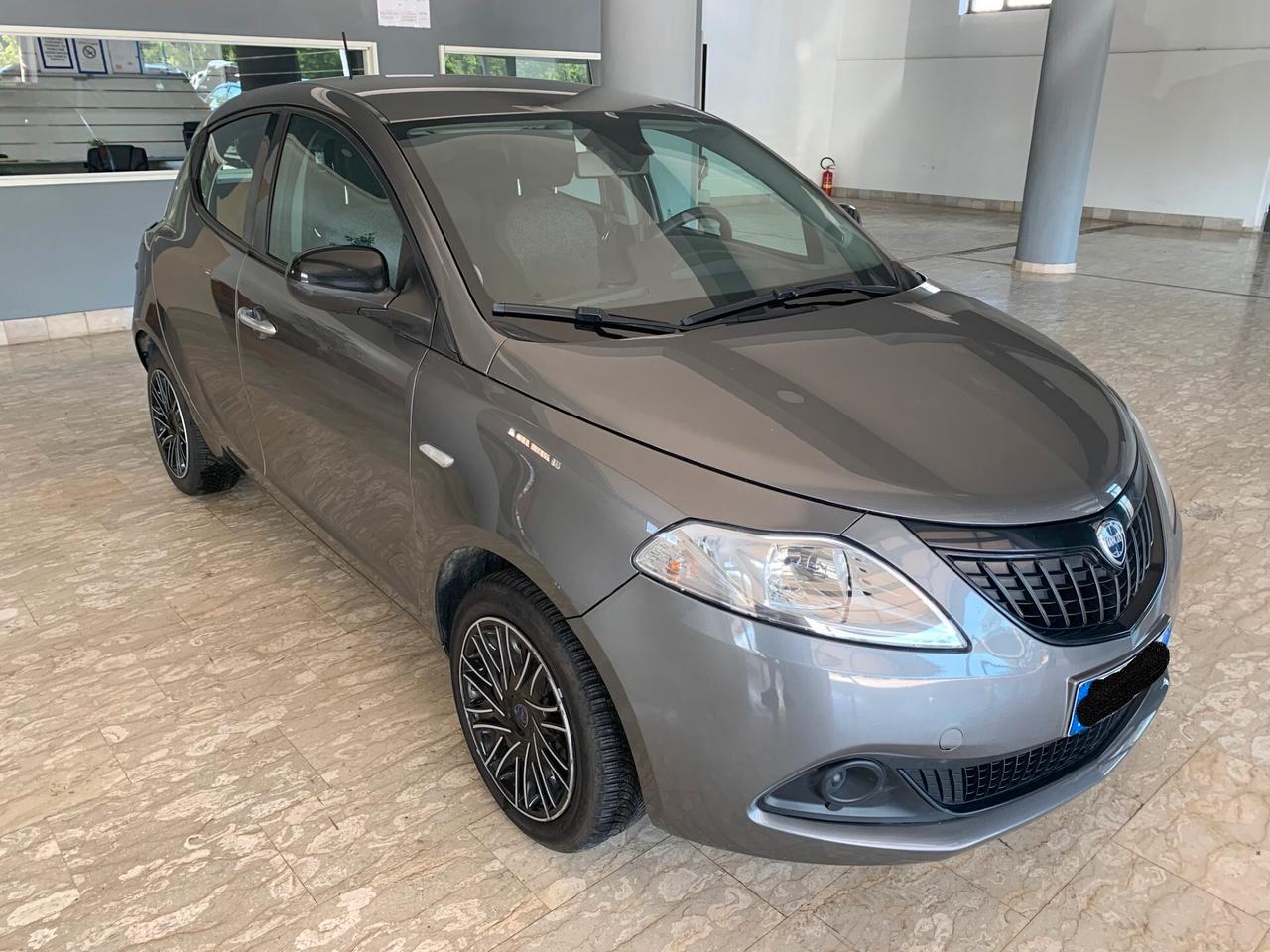 Lancia Ypsilon 1.0 FireFly 5 porte S&S Hybrid Silver Plus