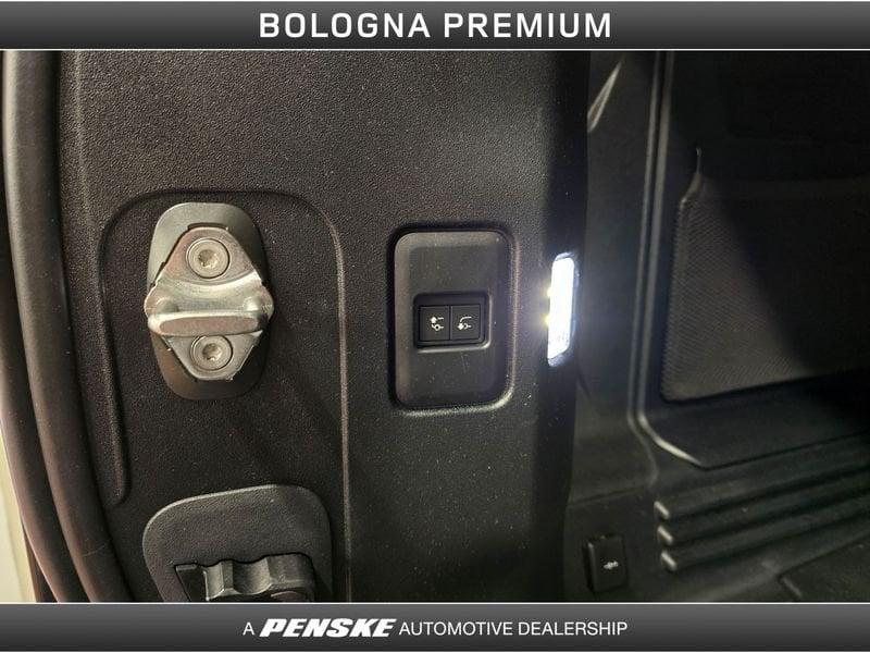 Land Rover Defender Defender 110 3.0D I6 200 CV AWD Auto S