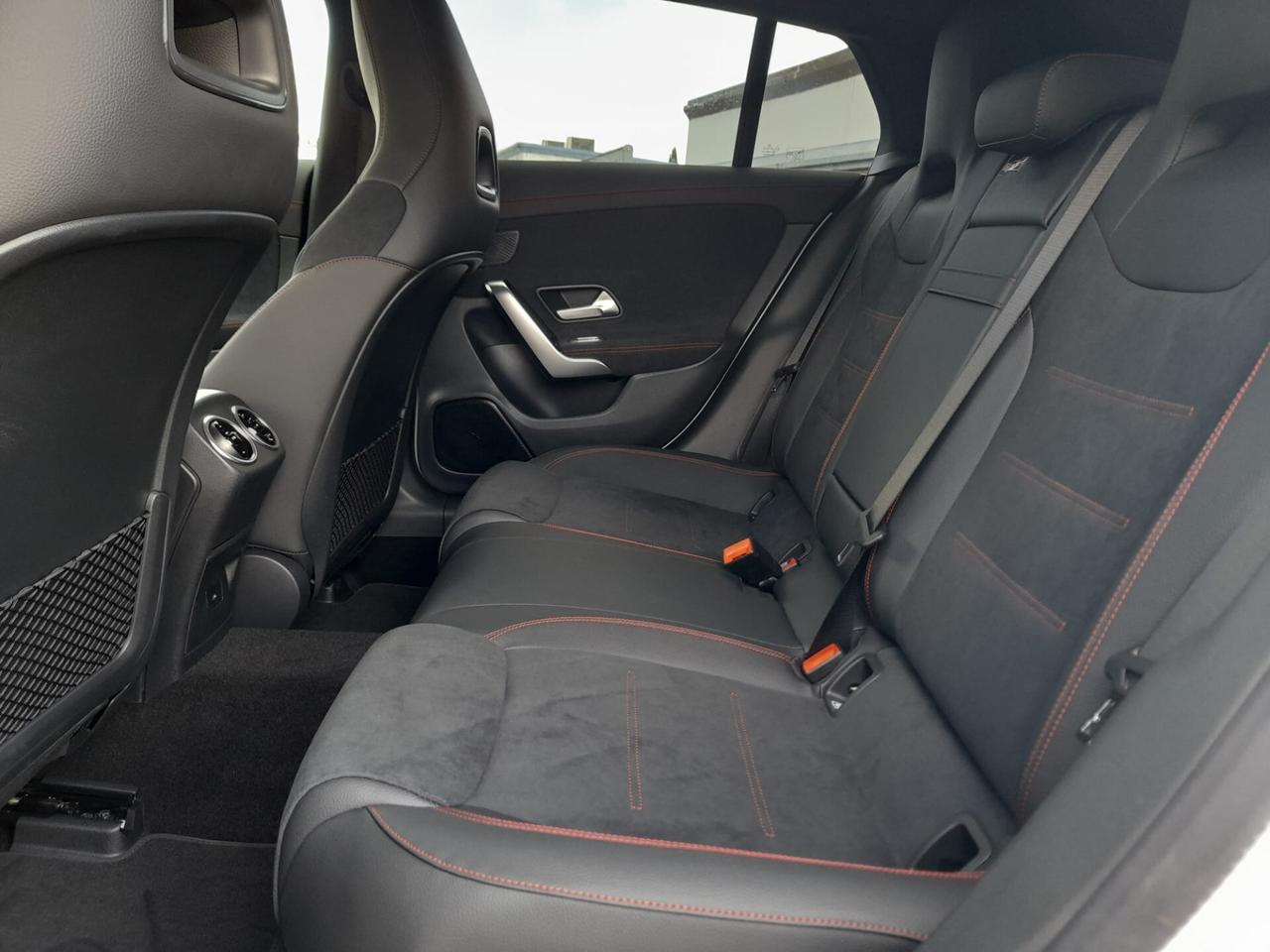 Mercedes-benz CLA 200 CLA 200 d Automatic Shooting Brake AMG Line Premium Plus