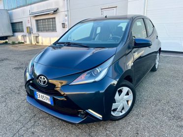 Toyota Aygo 1.0benz 2014 91.000km per neopatentati