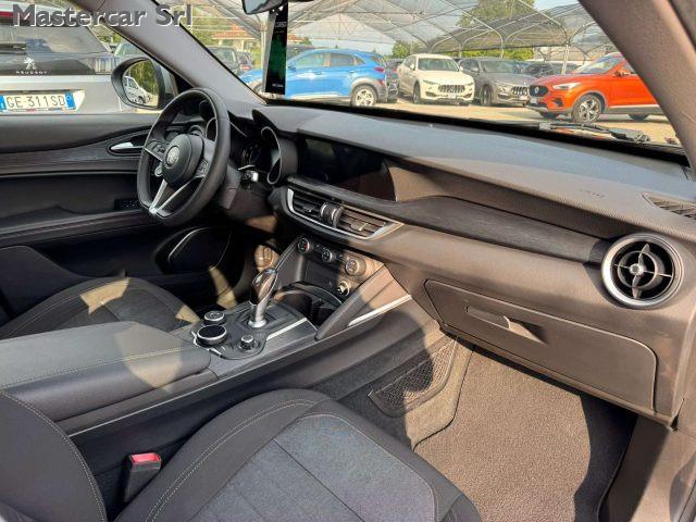 ALFA ROMEO Stelvio 2.2 t Business Q4 210cv auto - targa FV800SS