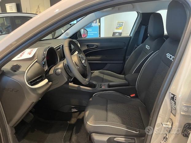 FIAT 600 600 1.2 Hybrid 100cv N71630