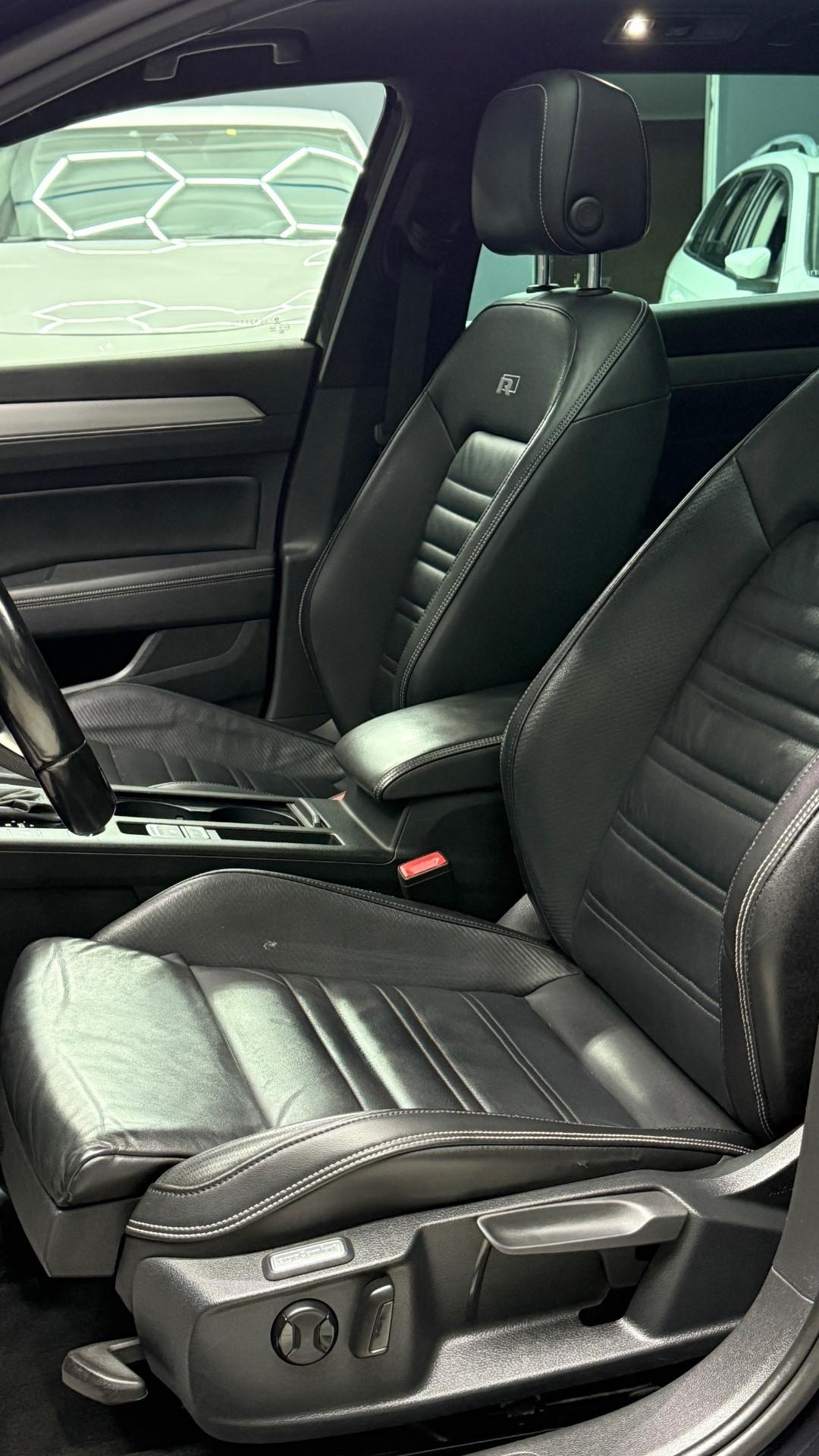 Volkswagen Passat R-LINE 2.0 BiTDI 240CV 4MOTION DSG Executive BMT