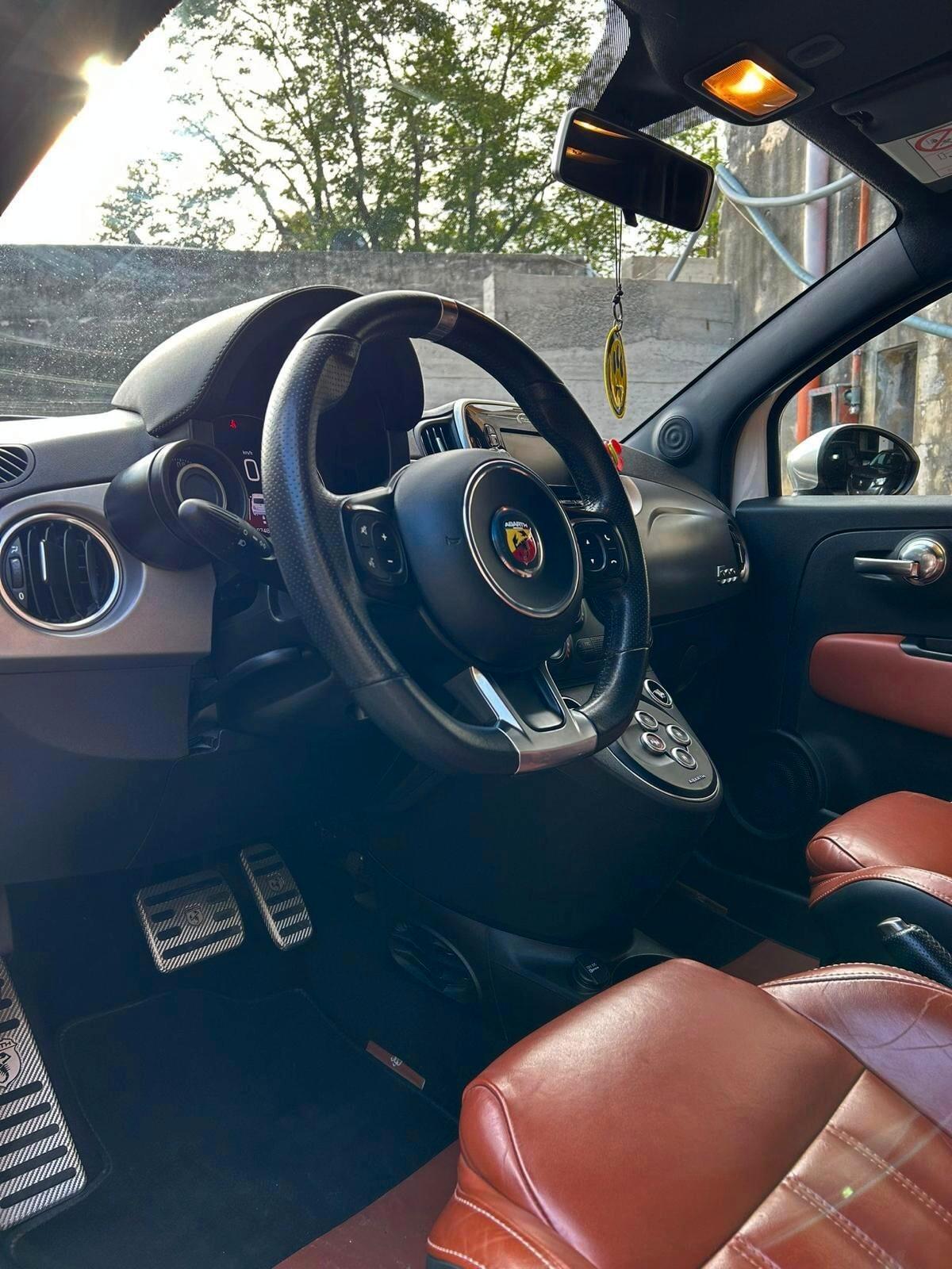 Abarth 595 1.4 Turbo T-Jet 165 CV Turismo