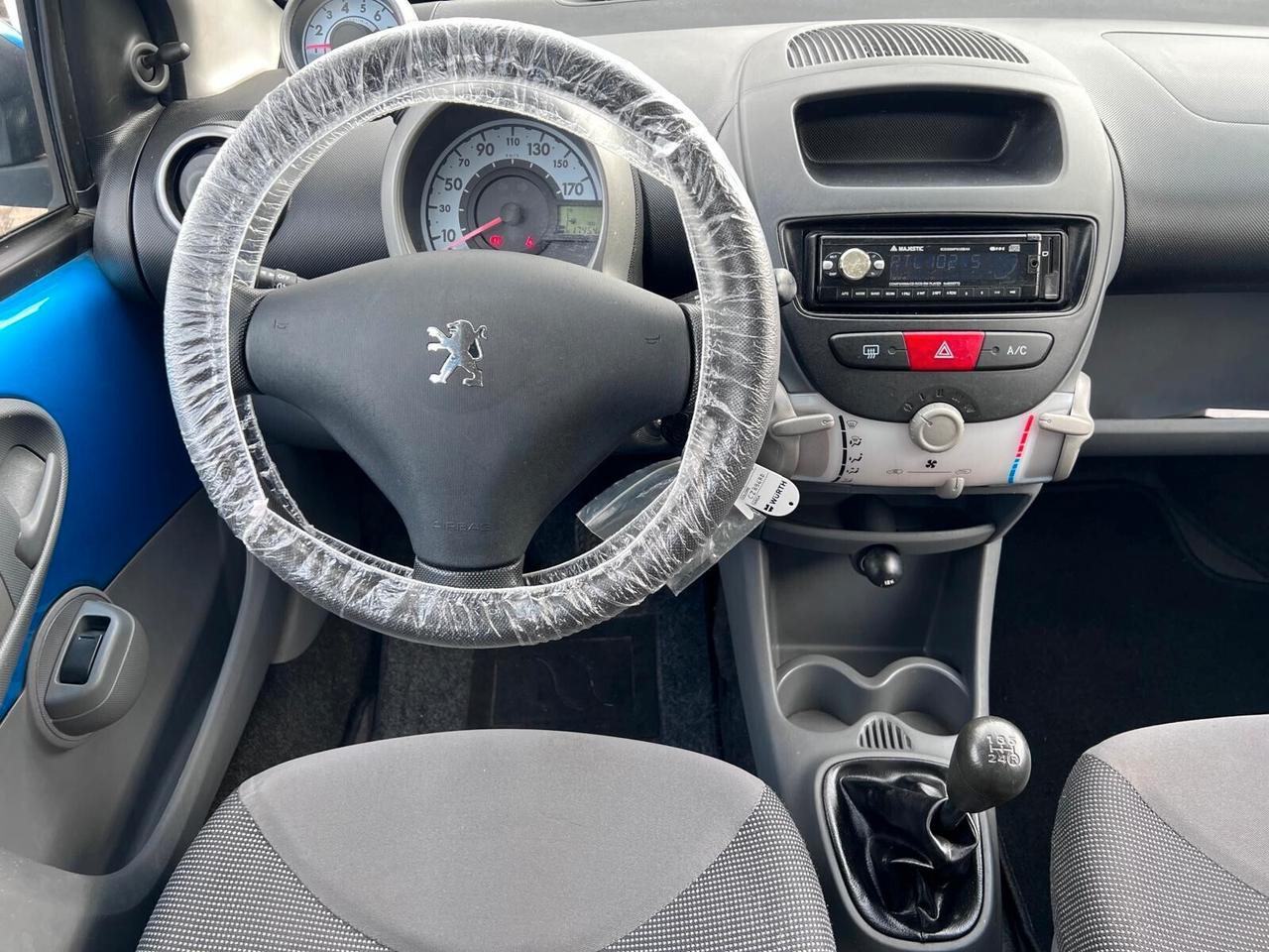 Peugeot 107 1.0 68CV 5p. Sweet Years