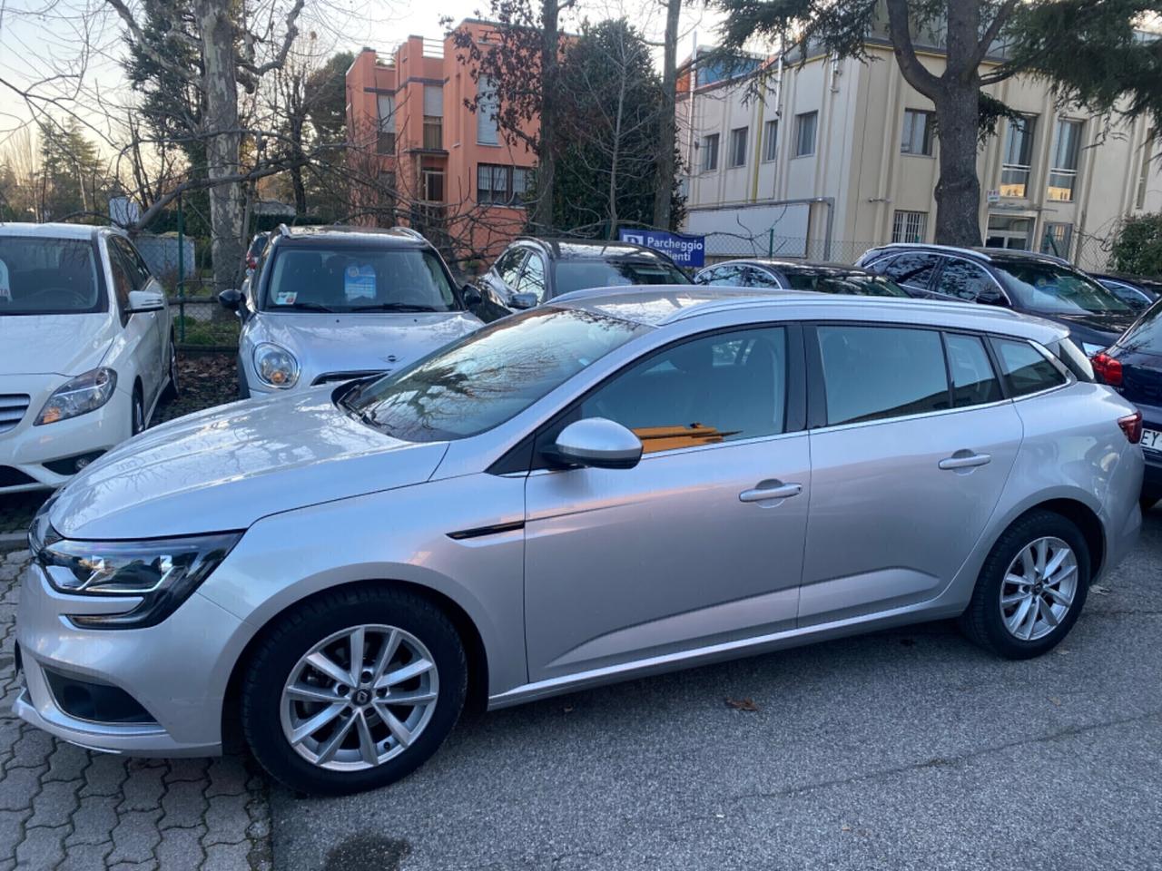 Renault Megane Mégane Sporter Blue dCi 115 CV Duel2