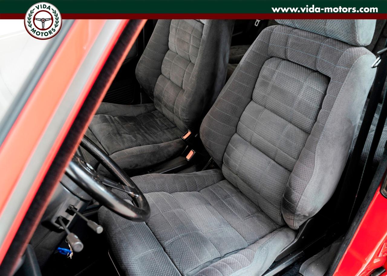 Lancia Delta HF INTEGRALE 16 V * ROSSO MONZA * 76.000 KM * VERSIONE RARA