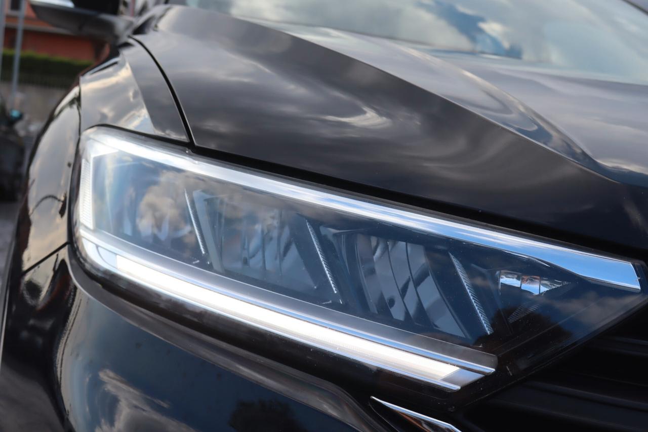 Volkswagen T-Roc 2.0 TDI SCR 150 CV DSG Business BlueMotion Technology