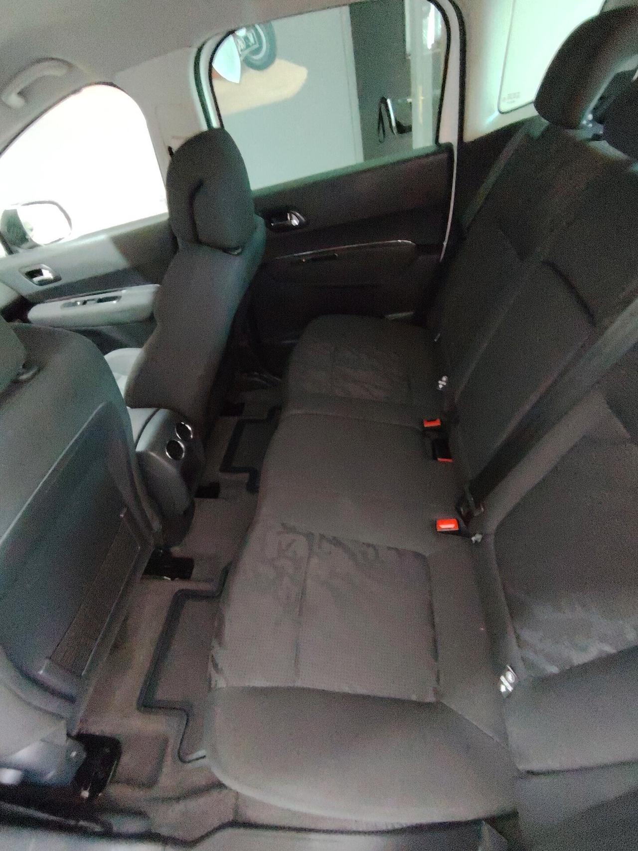 Peugeot 3008 1.6 e-HDi 115CV cambio robotizzato Stop&Start Style