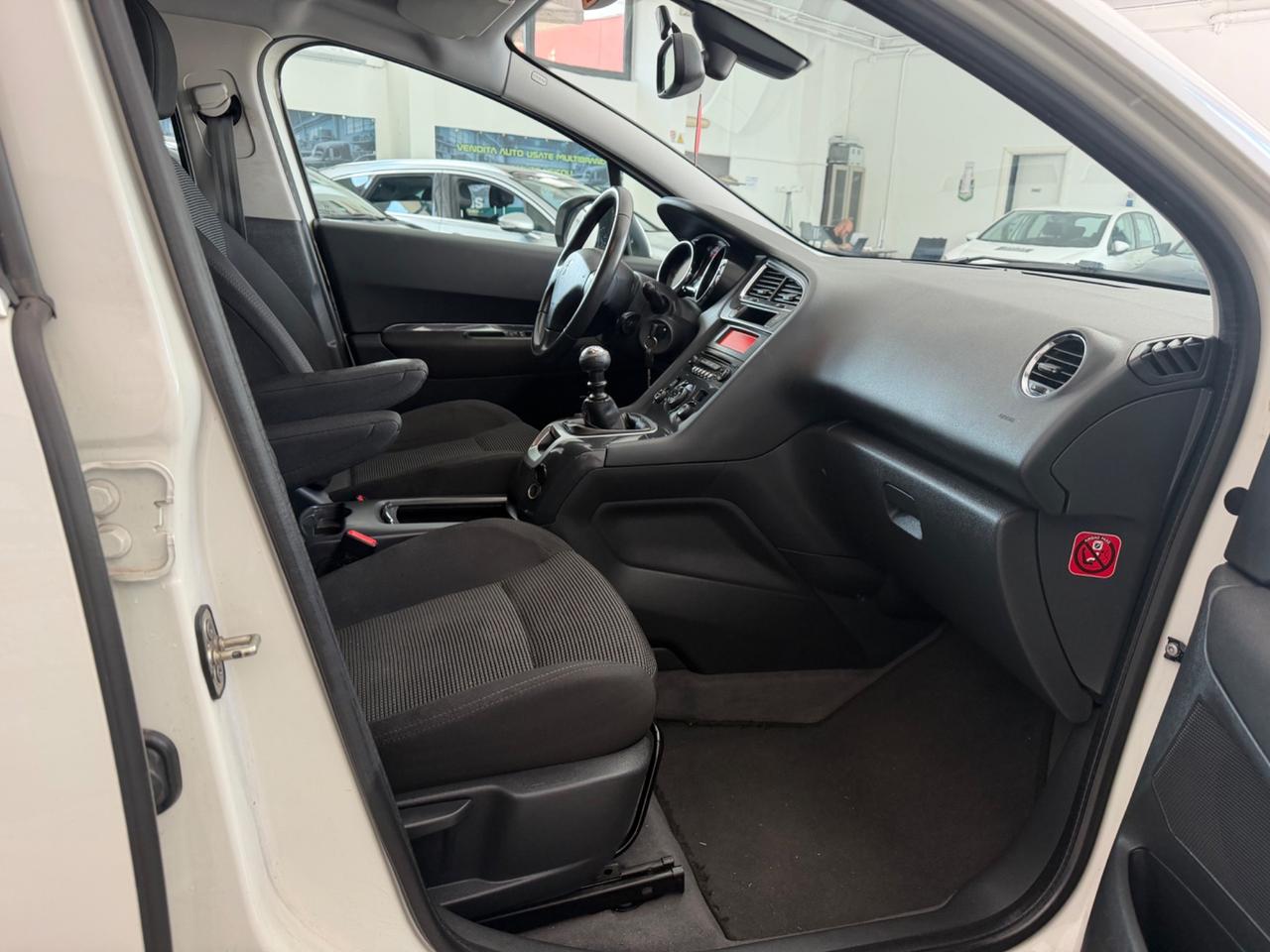 Peugeot 5008 1.6 THP 156CV Tecno