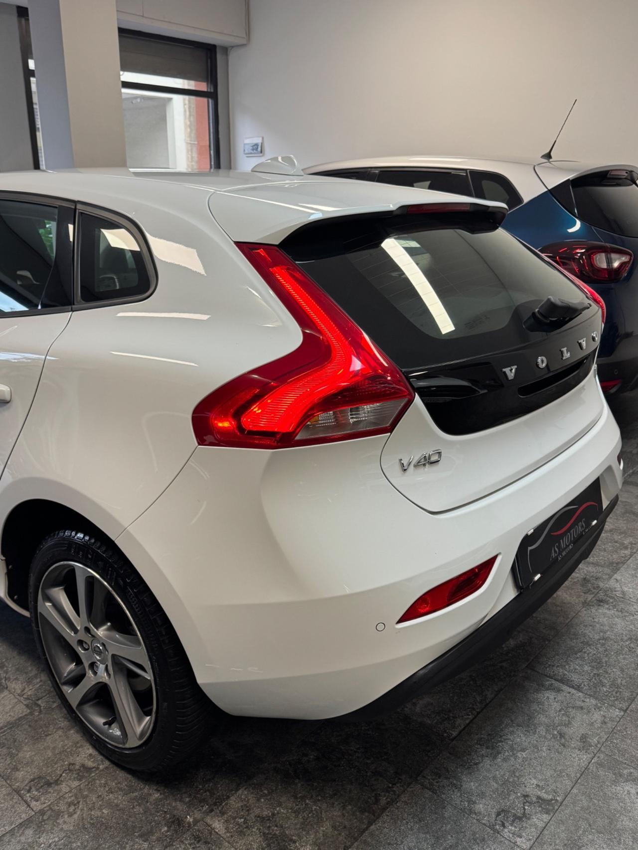 Volvo V40 2.0 120 CV D2 FINANZIABILE