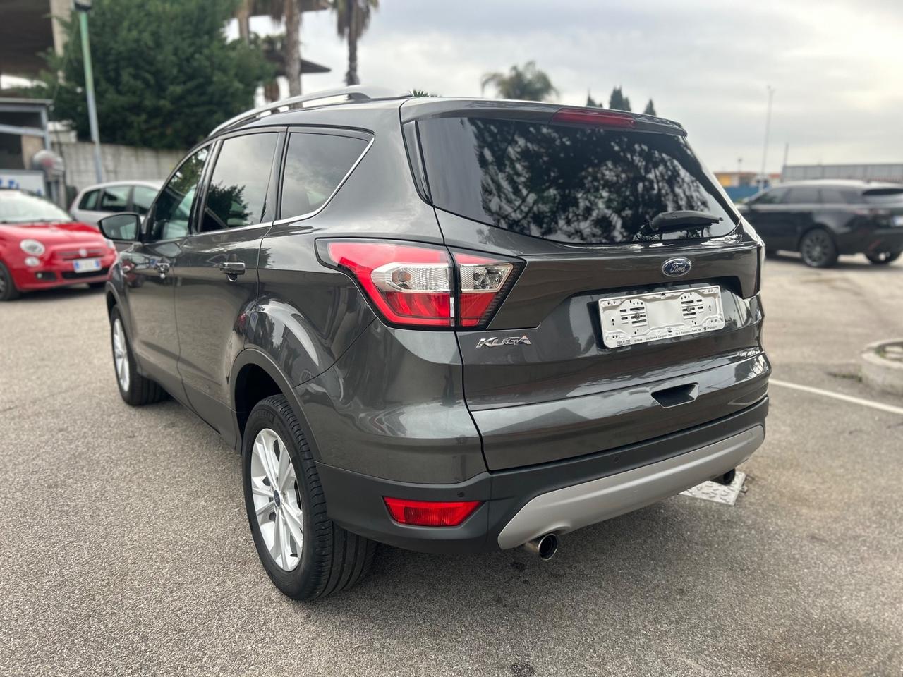 Ford Kuga 1.5 TDCI 120 CV Titanium