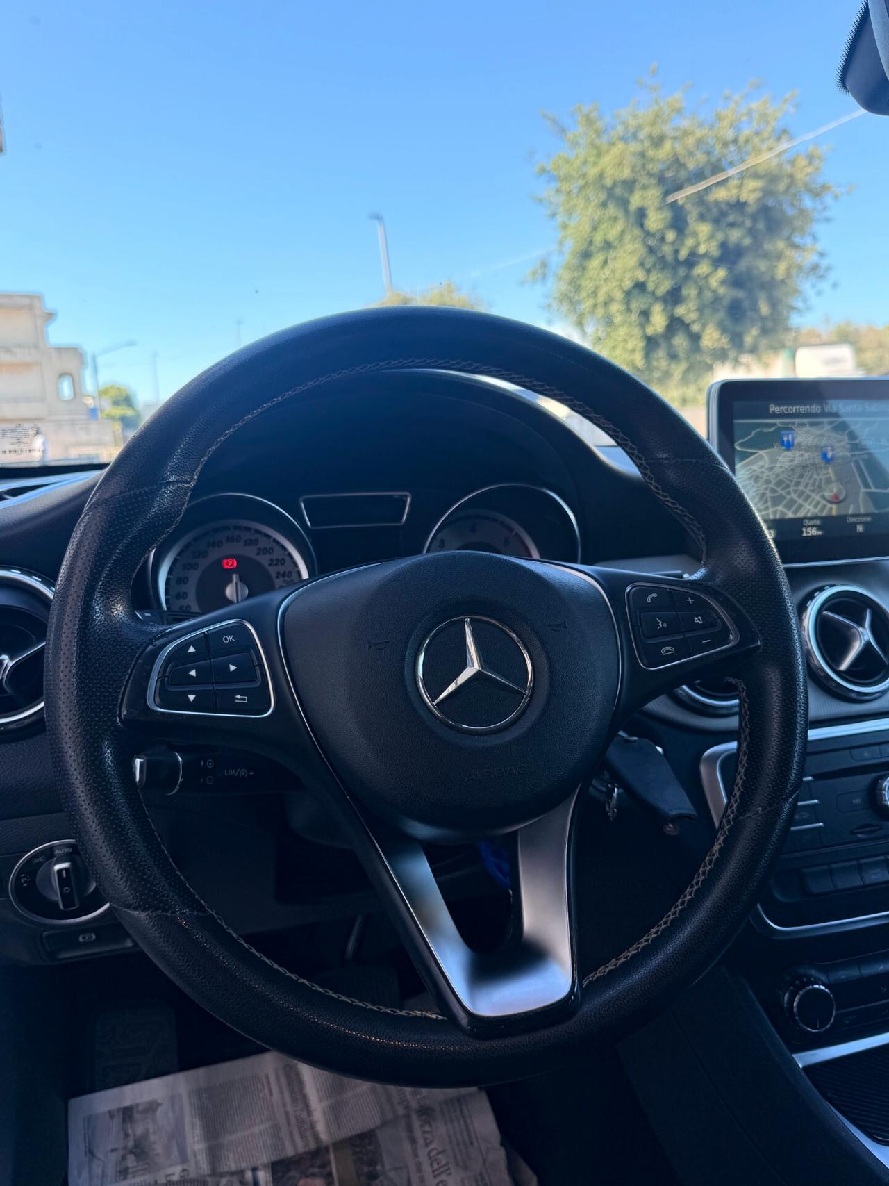 Mercedes-benz GLA 200 d Premium auto TELECAMERA,NAVI,ANDROID AUTO,INTERNI IN PELLE,FULL LED,BLOCK SHAFT