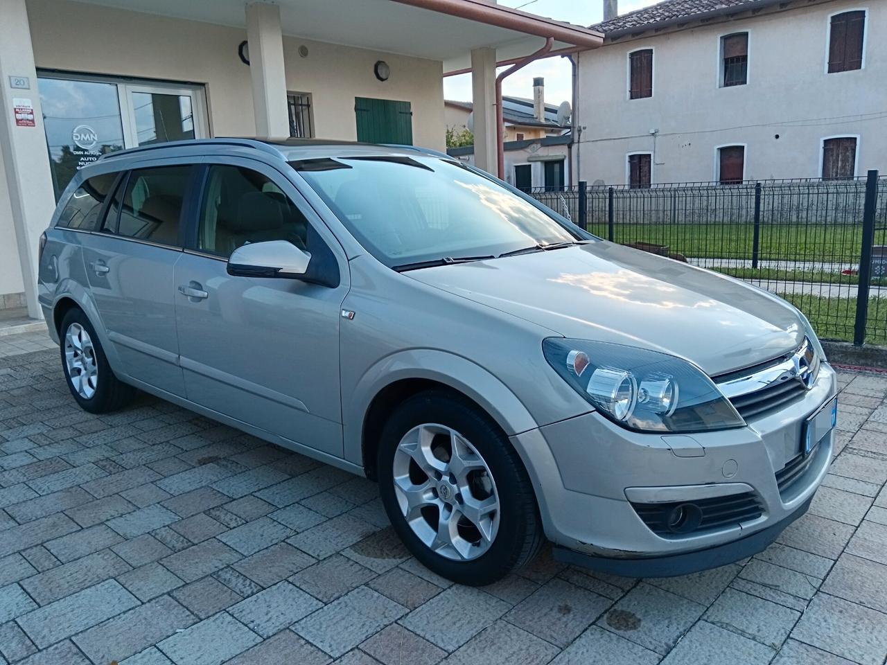 Opel Astra 1.6 16V GPL Station Wagon Cosmo