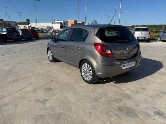 Opel Corsa 1.2 Club 85cv 5p