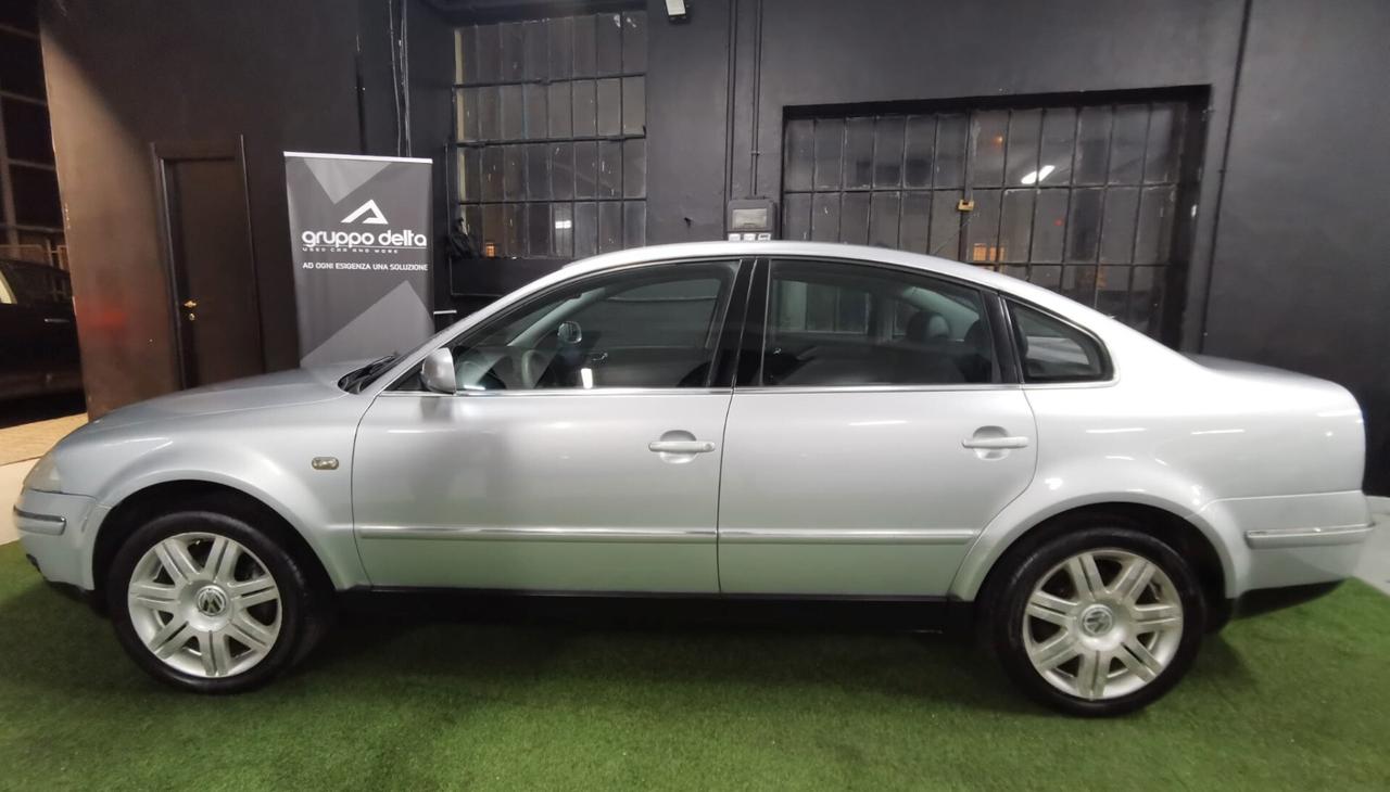 Volkswagen Passat 1.8 T 20V Highline GARANIZA 12 MESI