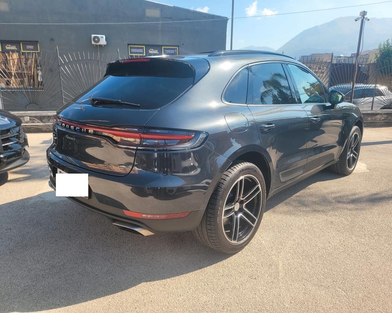 Porsche Macan 2.0 TETTO PANORAMICO