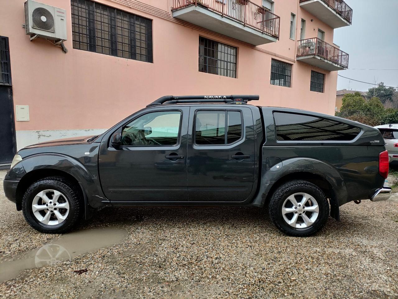 Nissan Navara 2.5 dCi 4p Double Cab LE
