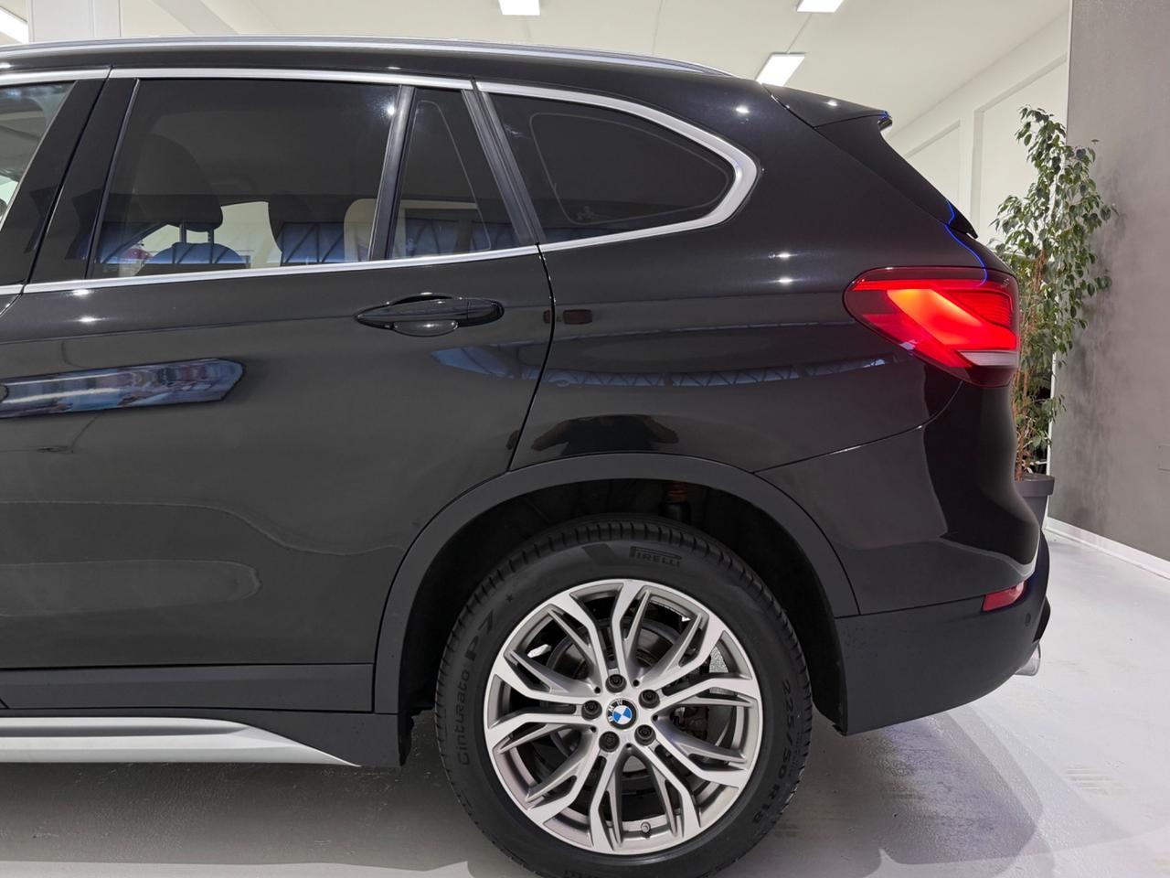 Bmw X1 sDrive18d xLine *Head Up*Pelle*Camera