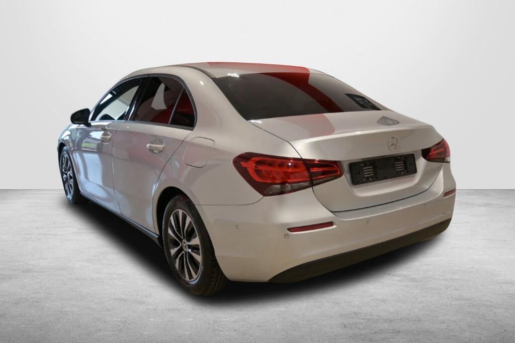 MERCEDES-BENZ A 180D SEDAN 116CV AUTOMATIC BUSINESS SOLUTION ( CRUISE - MIRROR - NAVI PREMIUM - PARK ASSIST - TELECAMERA POST. ) CC. 1.950