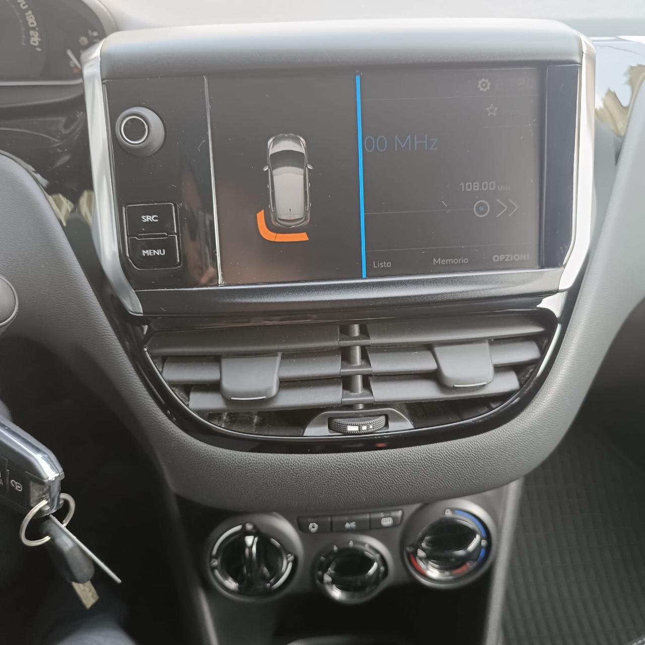 Peugeot 208 BlueHDi 100 5 porte Allure